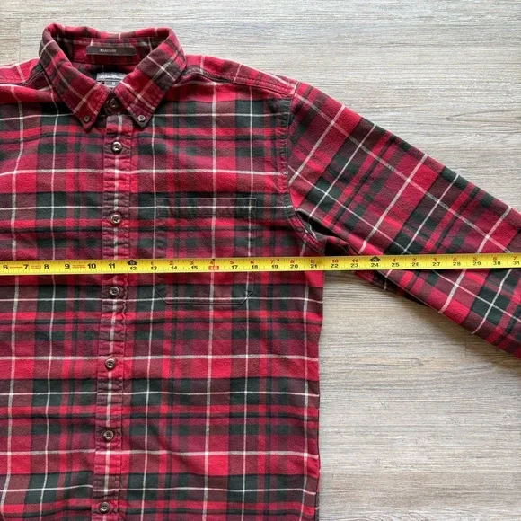 Vintage Eddie Bauer Men’s Medium Flannel Shirt Red Plaid Button Down Relaxed Fit - Picture 6 of 9